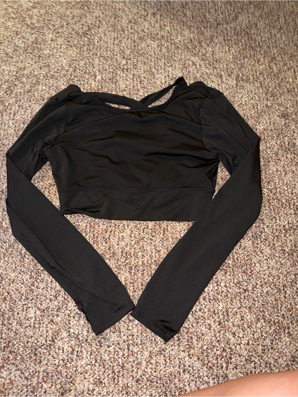 Women's Black Long-Sleeve Crop Top